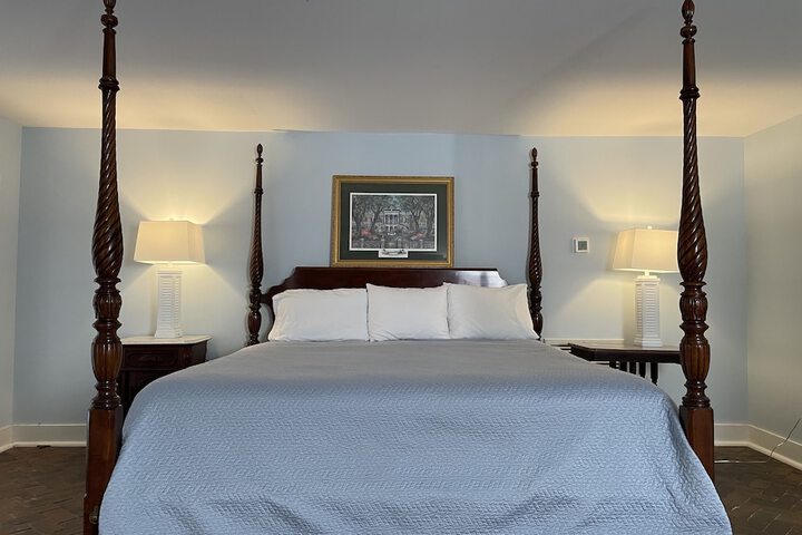 Room 62 of 170
