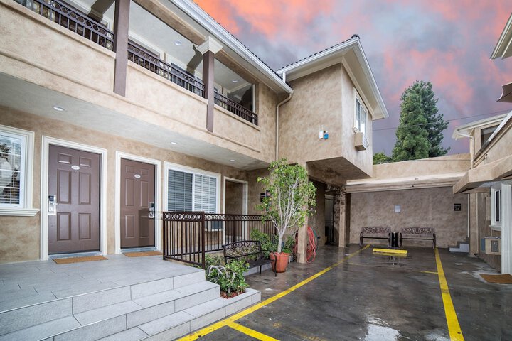 Nite Inn - Walking Distance to Universal Studios Hollywood