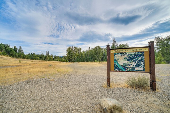 Mountain Views & Pool Access: Cle Elum Condo!