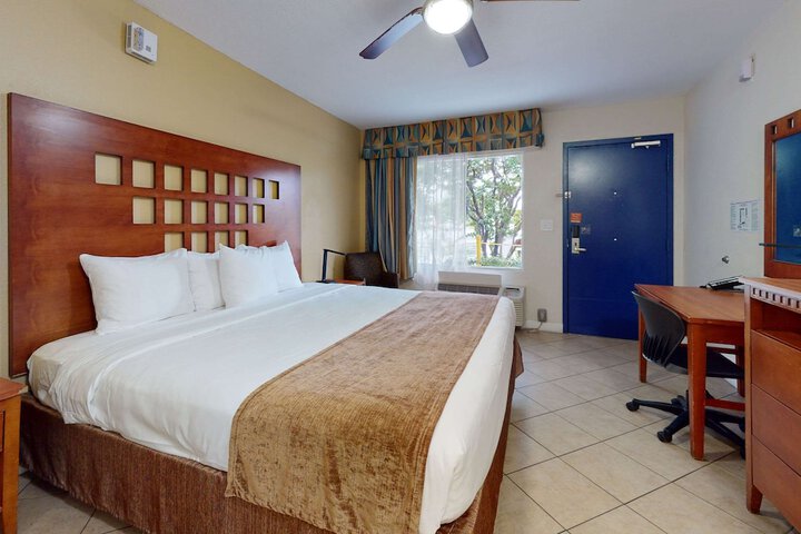 Room 80 of 167