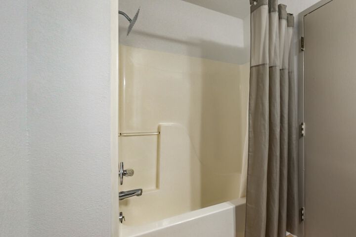 Room 26 of 41