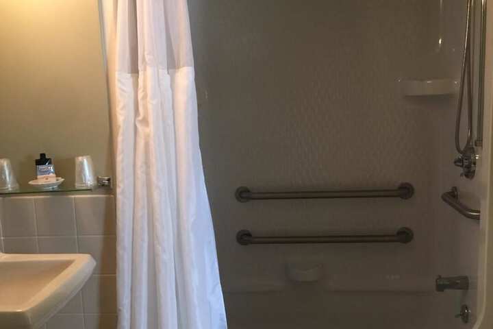 Room 44 of 83