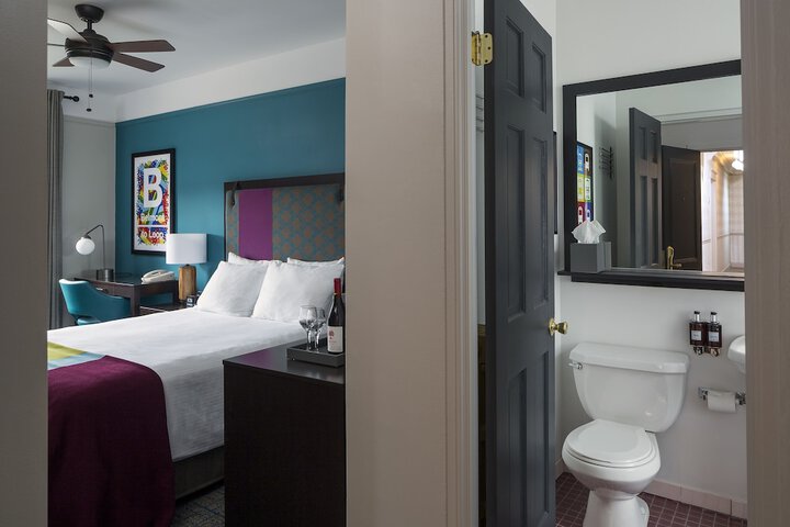 Room 18 of 31