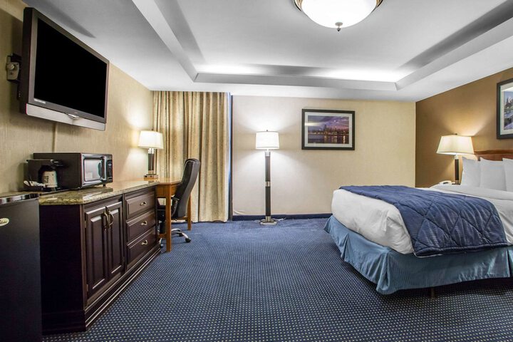 Quality Inn Schaumburg - Chicago near the Mall