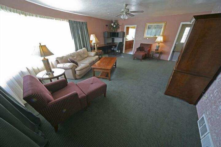 Room 29 of 48