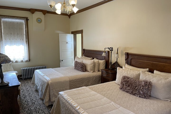 Room 10 of 23