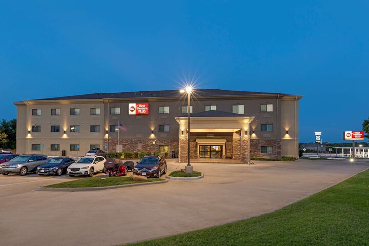 Hotel 2 of 27