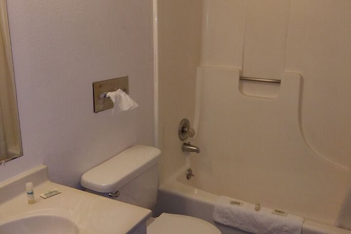 Room 22 of 32