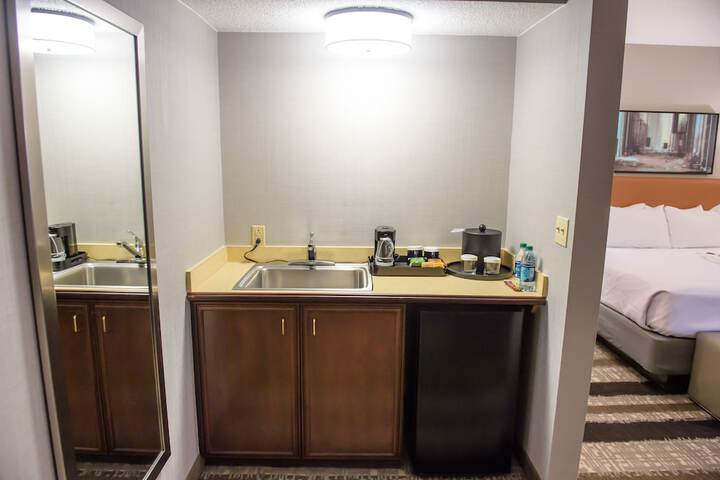 Room 64 of 139
