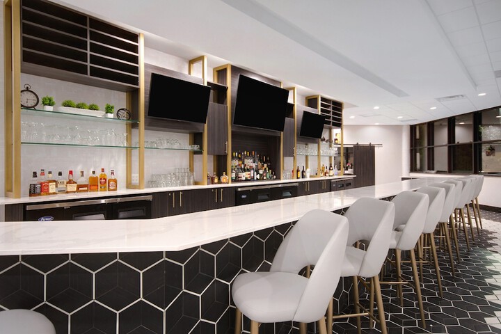 Crowne Plaza Auburn Hills by IHG