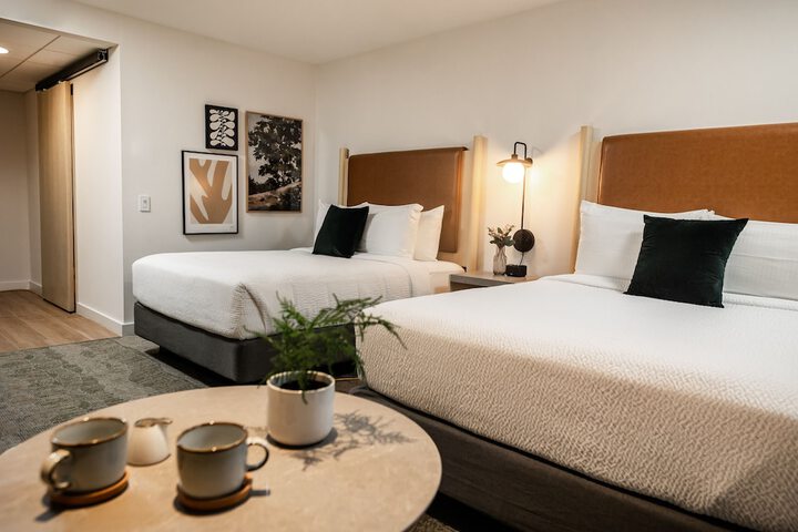 Room 21 of 38