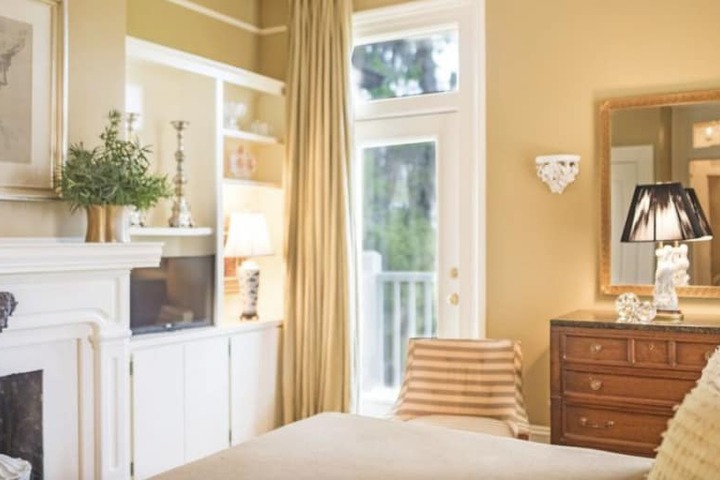 Room 16 of 31