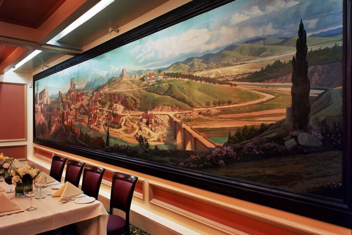 Dining 51 of 82