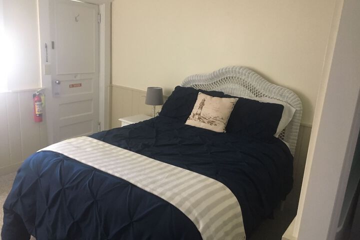 Room 11 of 63
