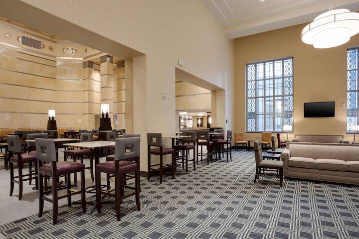 Hotel Interior 7 of 62
