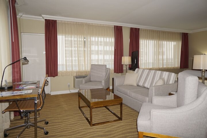 Room 50 of 73