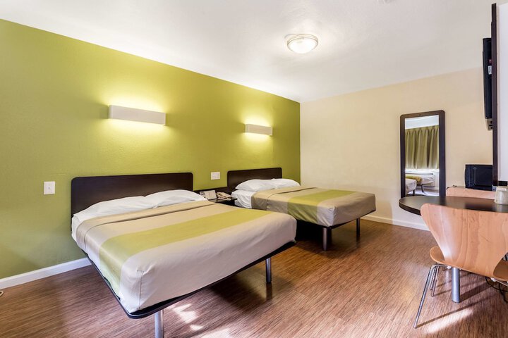 Room 21 of 30