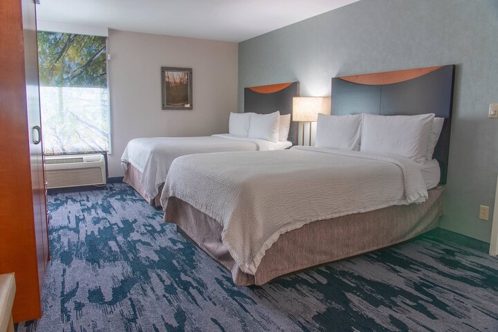 Fairfield Inn & Suites Anaheim North / Buena Park.