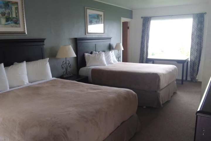 Bay Bridge Motel