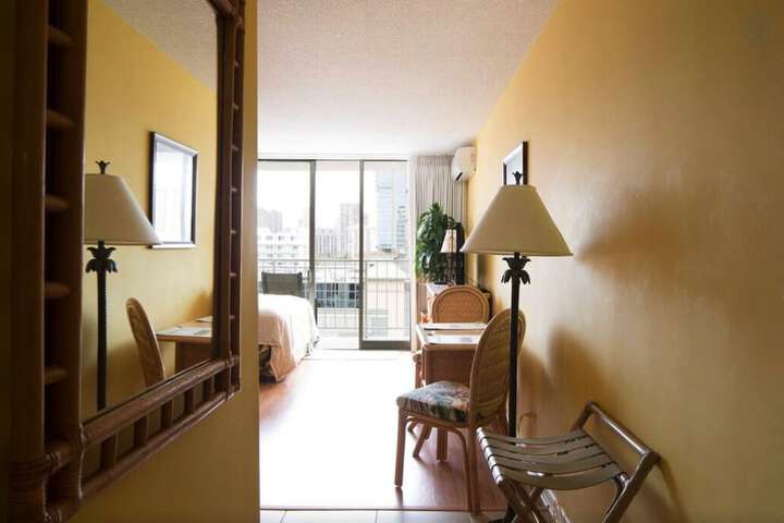 Room 215 of 329