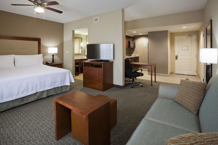 Room 28 of 36