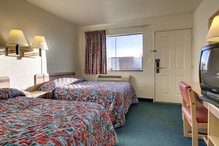 Room 16 of 35