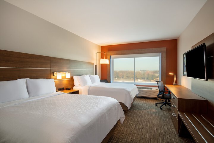 Room 13 of 62