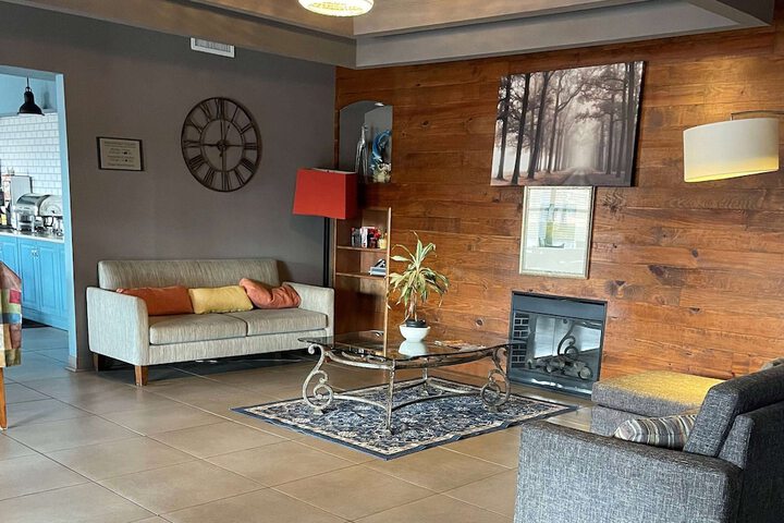 Hotel Interior 4 of 9