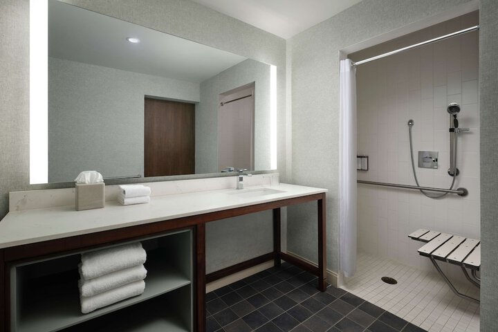 The Knoll Hotel Napa Valley Tapestry Collection by Hilton