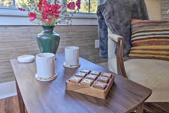 3-acre Lodge w / Snowmobile & Four-wheeling Trails