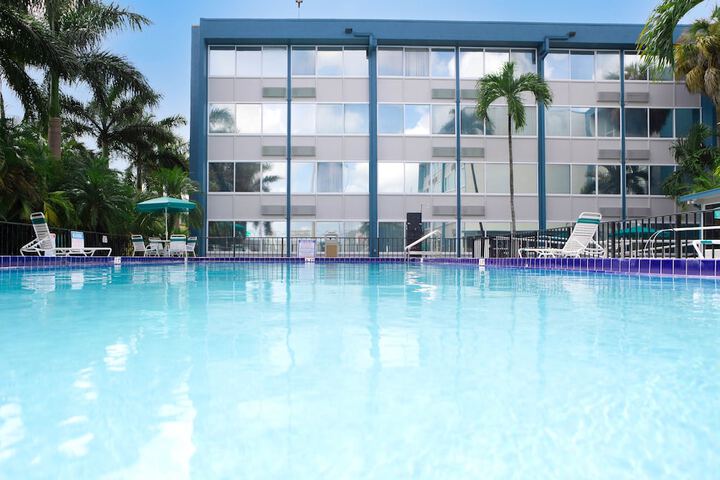 Pool 9 of 54