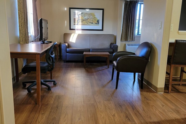 Room 12 of 12