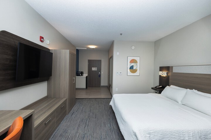 Room 31 of 77