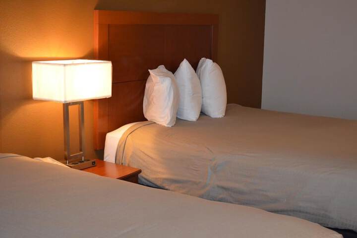Room 18 of 28