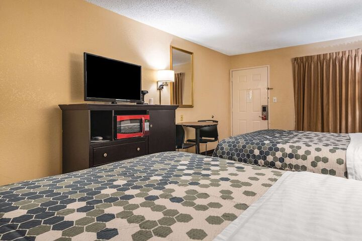 Econo Lodge Hillsboro I-35