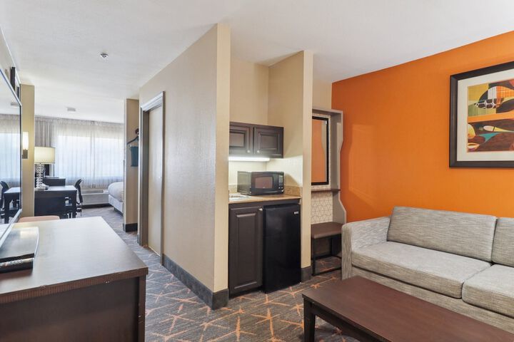 Holiday Inn Hotel & Suites Slidell by IHG