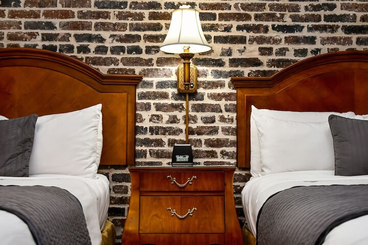 Brand Plaza Hotel