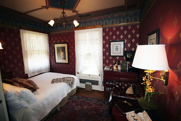 Room 20 of 124
