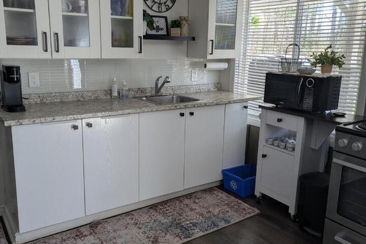 Suite in the Bush-Private Apartment