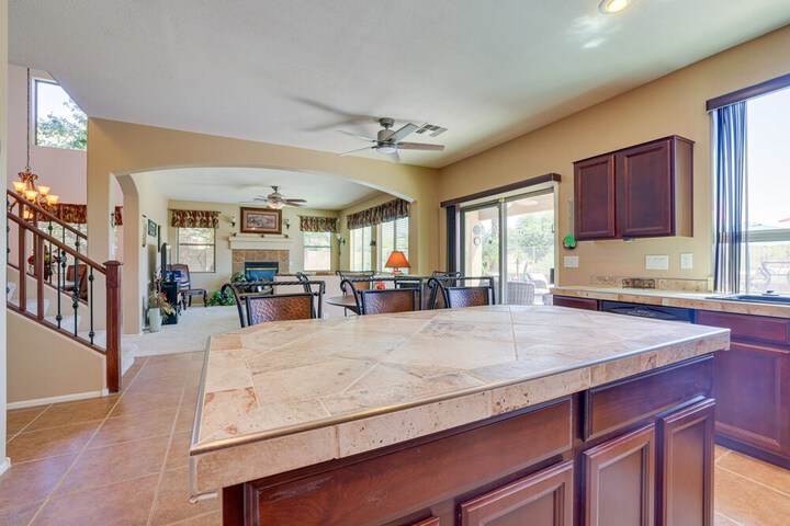Spacious Maricopa Home Rental w / Pool & Hot Tub!