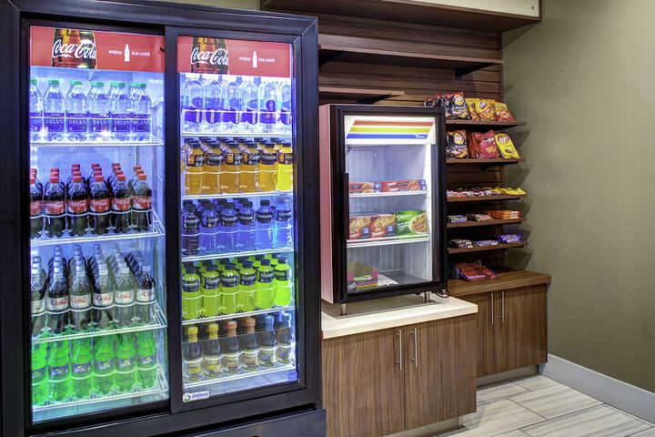 Holiday Inn Express & Suites Coldwater by IHG