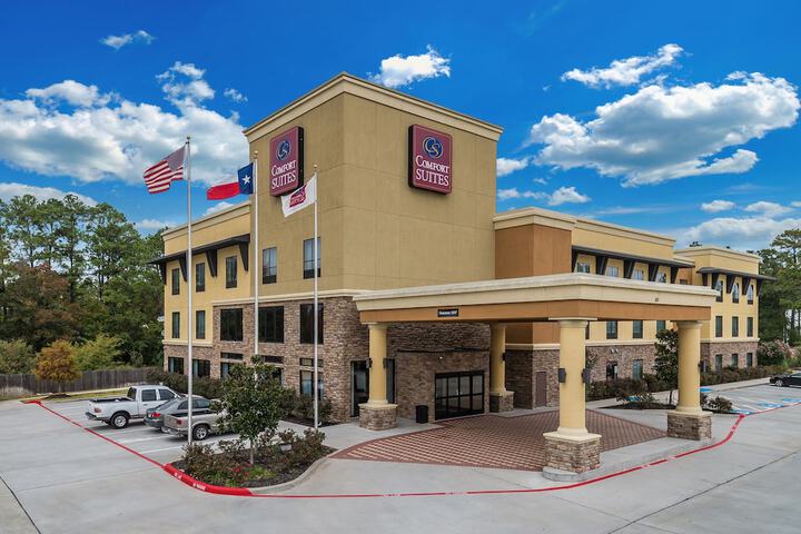 Hotel 4 of 68