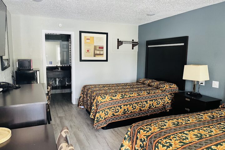 Town House Motel
