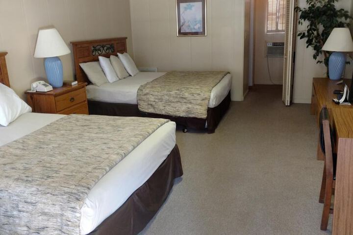 Room 28 of 47