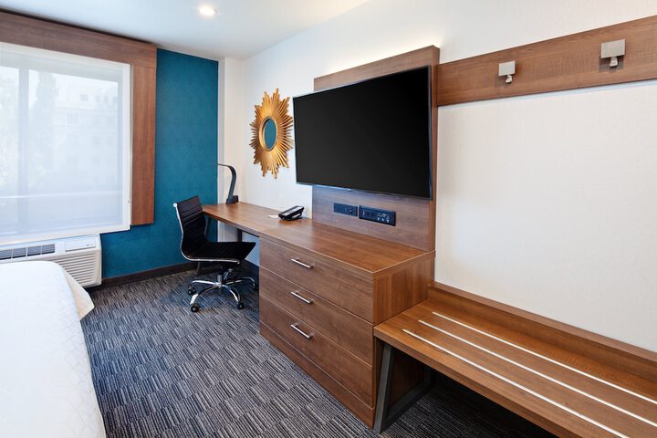 Room 29 of 68