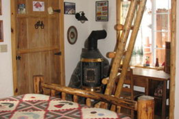Lost Trail Lodge