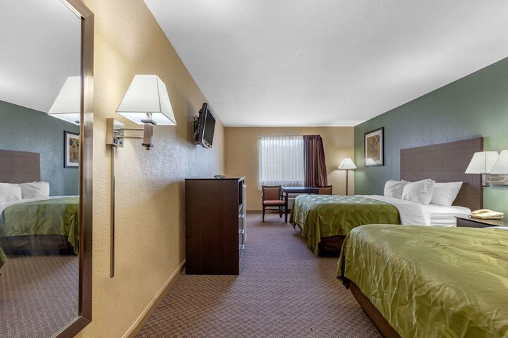 Room 12 of 35