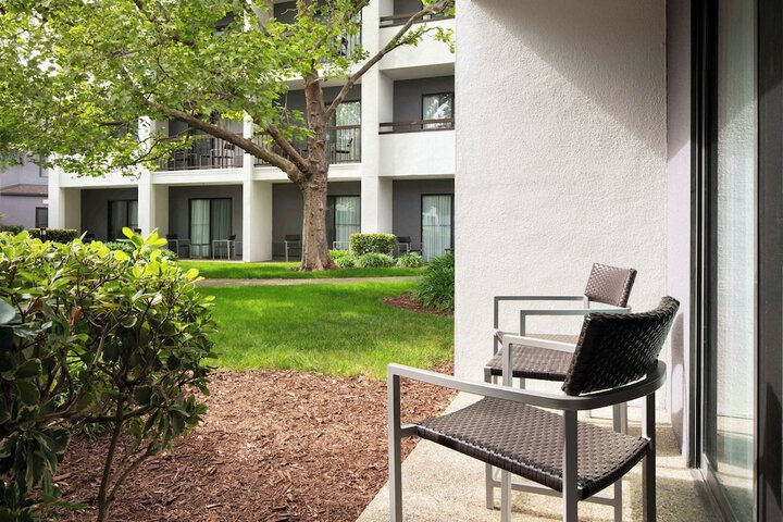 Courtyard by Marriott San Francisco Airport