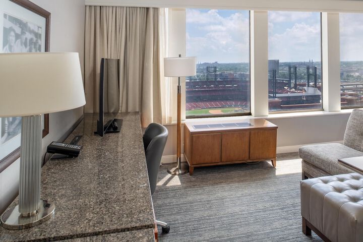 Hilton St. Louis at the Ballpark