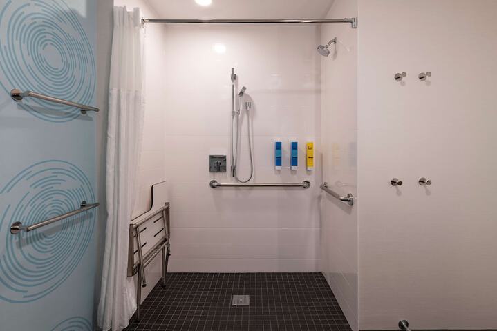 Room 13 of 46